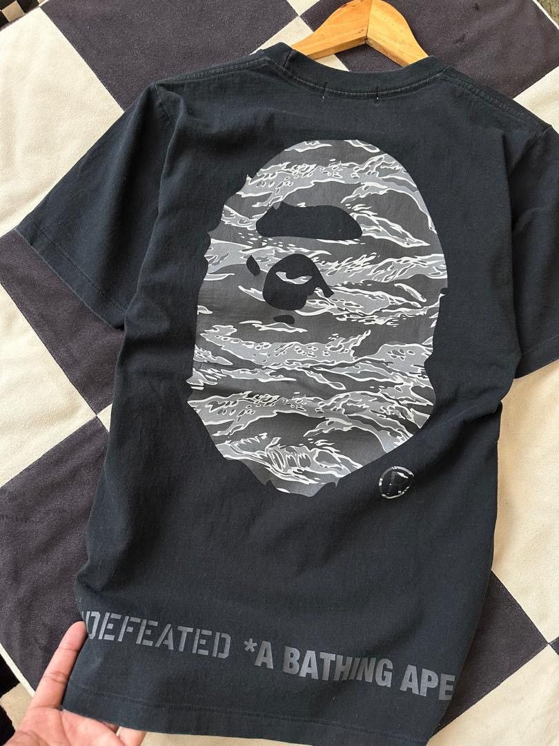 Bape × Undefeated BAPE X UNDEFEATED Size US S / EU 44-46 / 1 - 3 Thumbnail