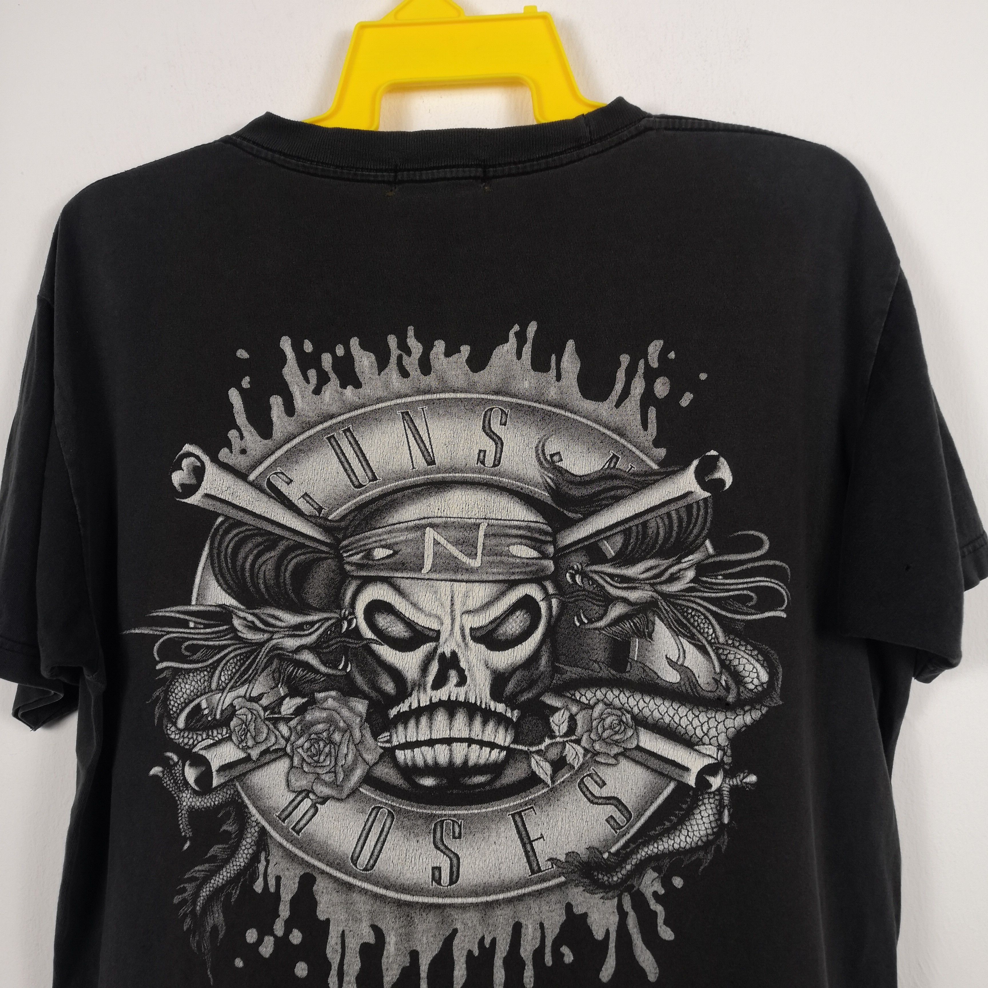 Band Tees Vintage Guns 'N Roses T-Shirt Concert Rock Band Crewneck Tee Size US XL / EU 56 / 4 - 5 Thumbnail