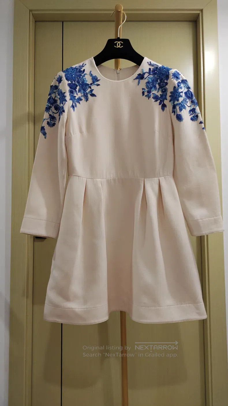 Valentino Valentino dress Size S / US 4 / IT 40 - 1 Thumbnail