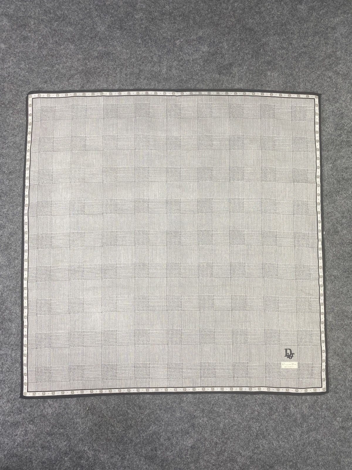 Vintage Christian Dior Handkerchief / Bandana / Neckerchief- B034 Size ONE SIZE - 3 Thumbnail