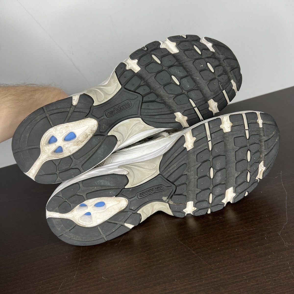 New Balance VINTAGE NEW BALANCE 530 SNEAKERS RUNNER SHOES Size US 10.5 / EU 43-44 - 8 Thumbnail