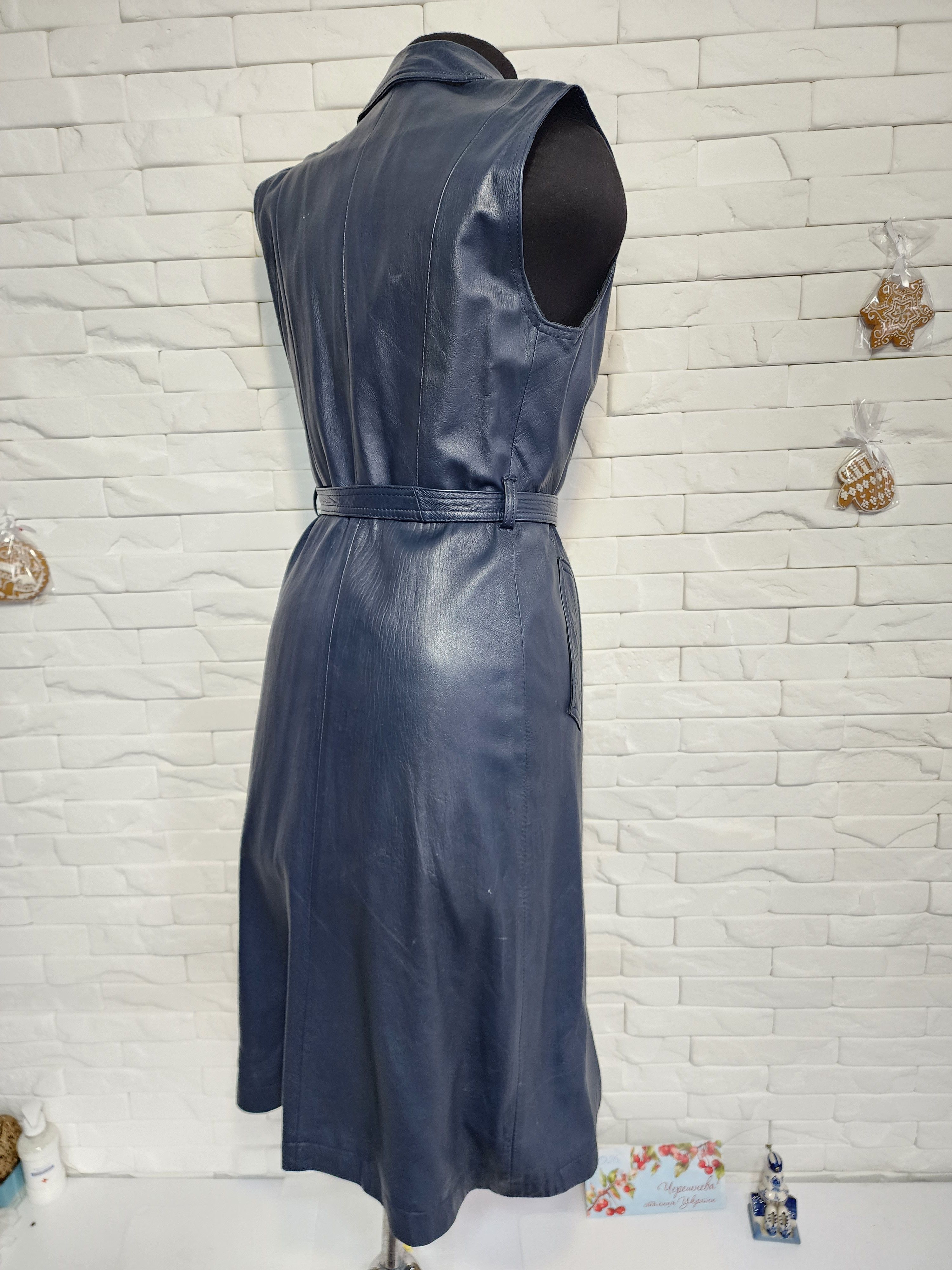 Other Blue Leather Vest: Women's Vintage Vest with Pockets Size M / US 6-8 / IT 42-44 - 4 Thumbnail