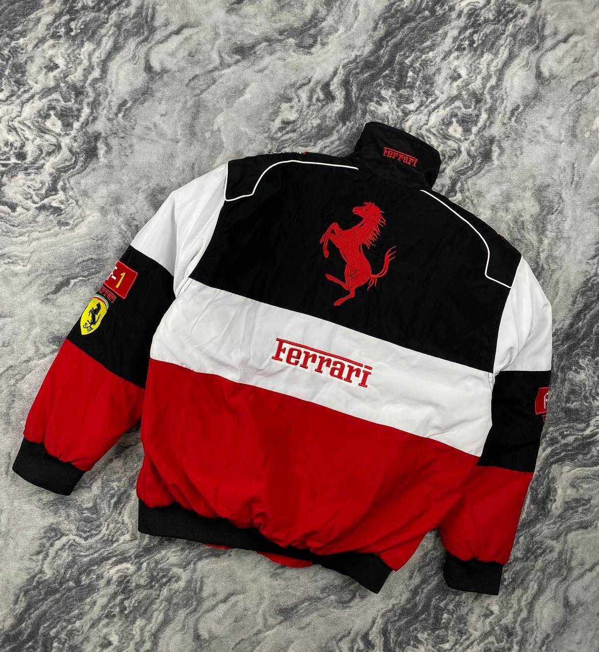 Ferrari Vintage Ferrari F1 Racing Team Bomber Jacket Big Logo Men Size US M / EU 48-50 / 2 - 15 Thumbnail