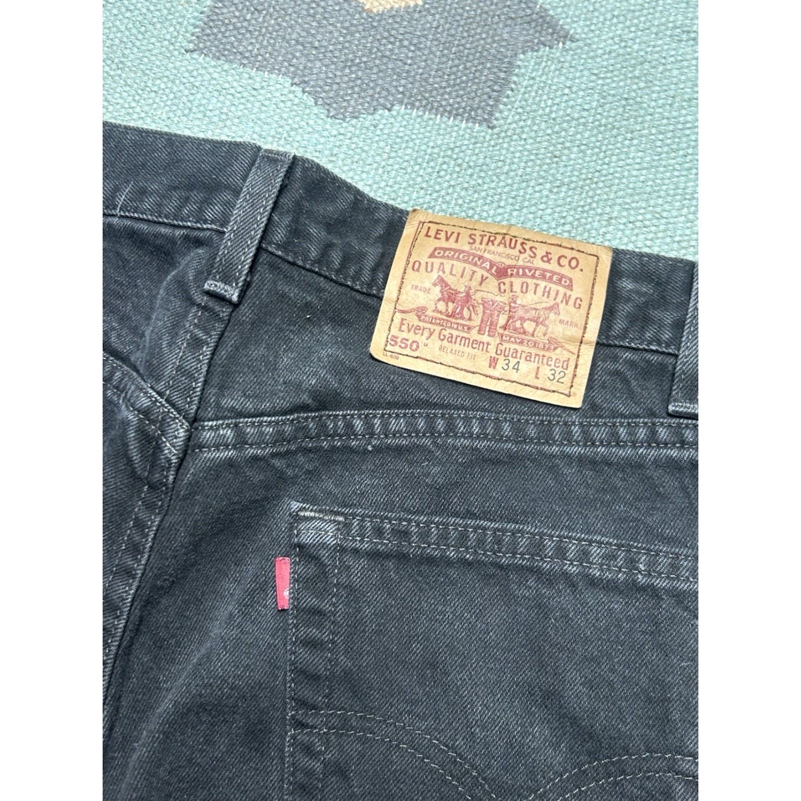 Levi's VINTAGE Levi’s 550 Jeans Relaxed Straight Black USA 32x31 Mens Jeans Size US 32 / EU 48 - 4 Thumbnail