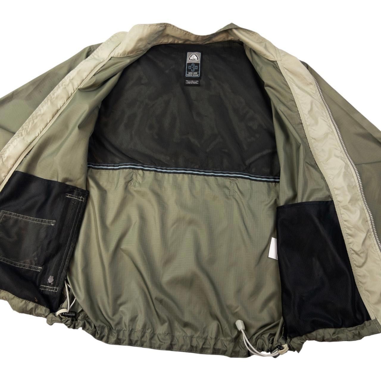 Nike Vintage Nike ACG Lightweight Zip Up Jacket Size L Size US L / EU 52-54 / 3 - 5 Thumbnail