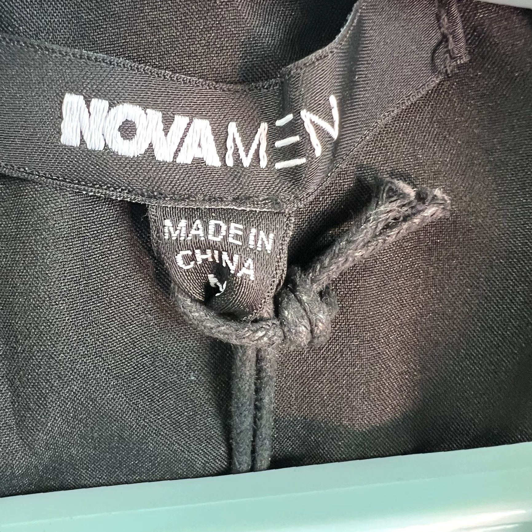 Vintage NOVA Cardigan Shirt M Black Graphic Print 42in Chest Short Sleeve Button-Up Autumn Winter Mens Slim Shirt Size US M / EU 48-50 / 2 - 7 Thumbnail
