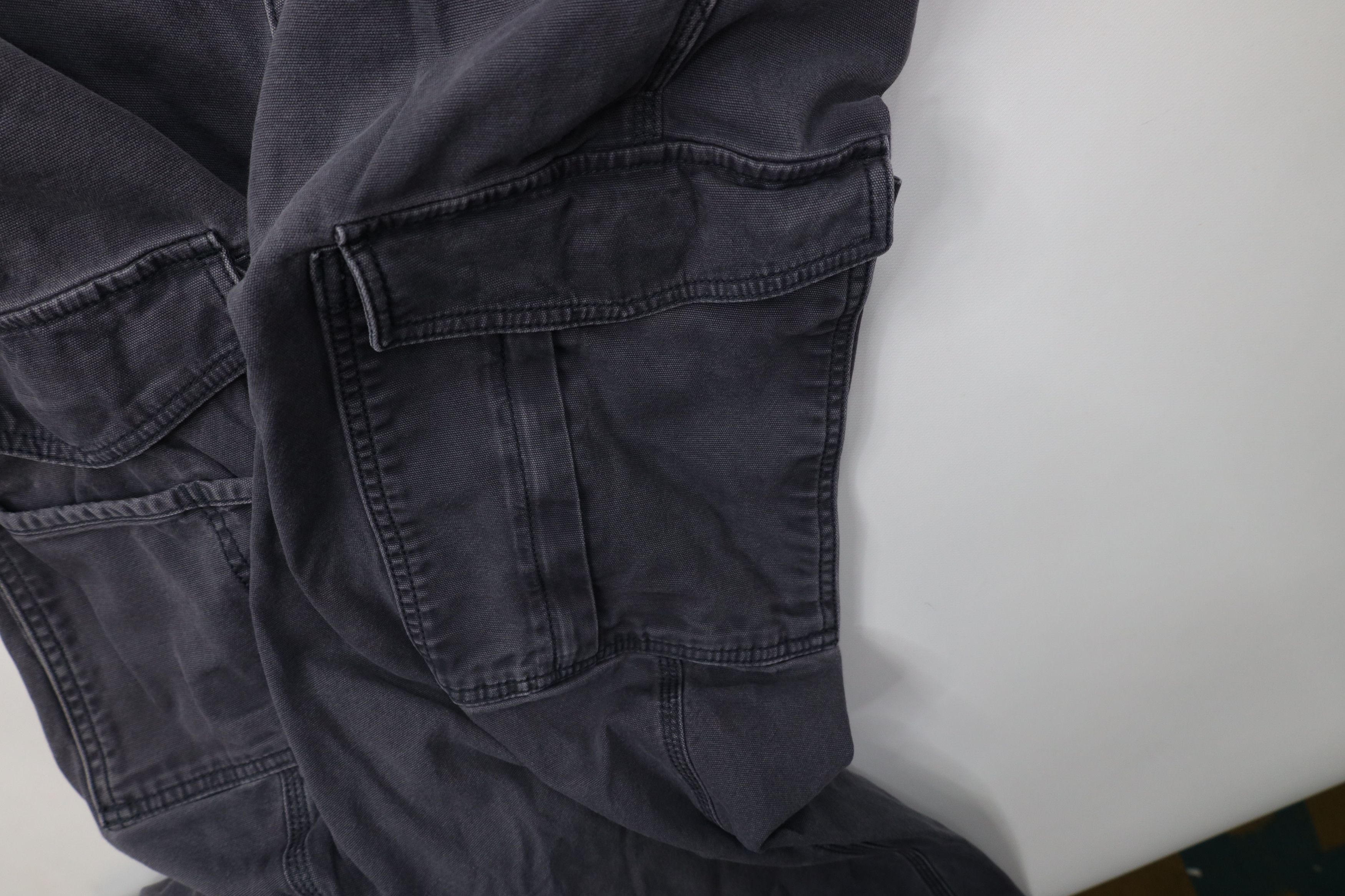 Carhartt Vintage Carhartt Relaxed Canvas Wide Leg Cargo Pants Gray Size US 38 / EU 54 - 7 Thumbnail