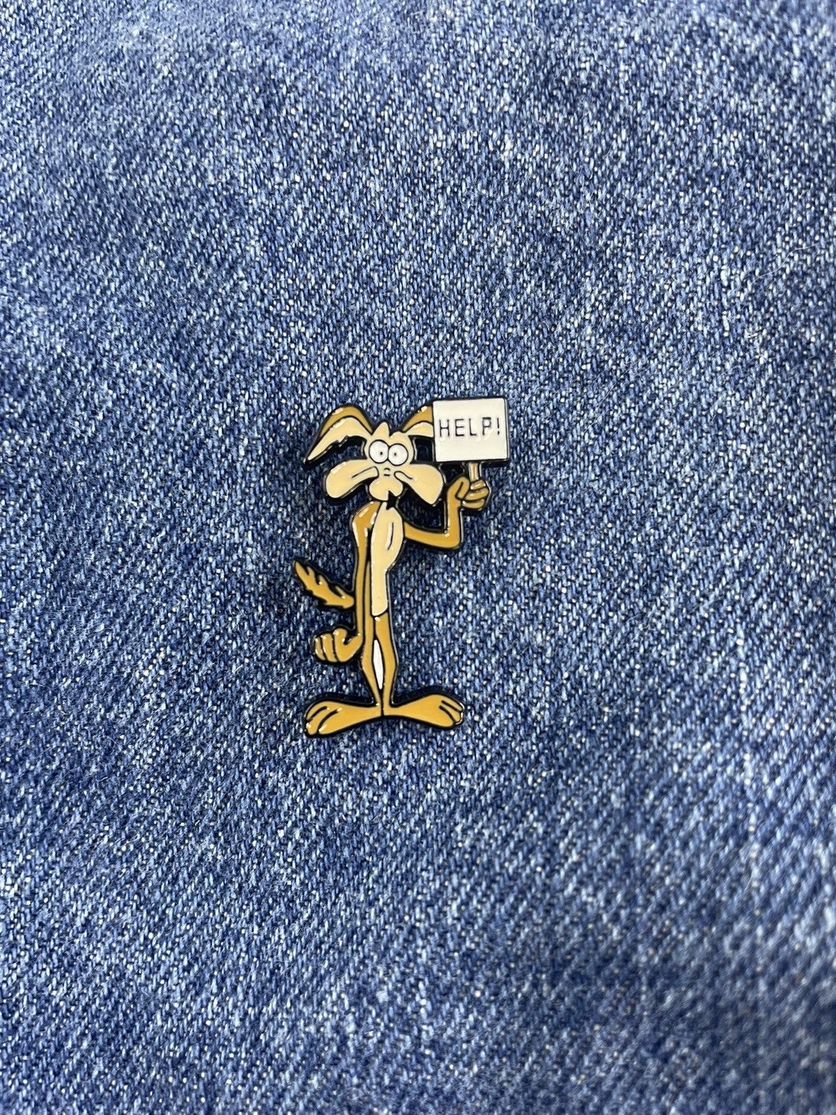 Other Wile Coyote Enamel Pin Size ONE SIZE - 1 Thumbnail