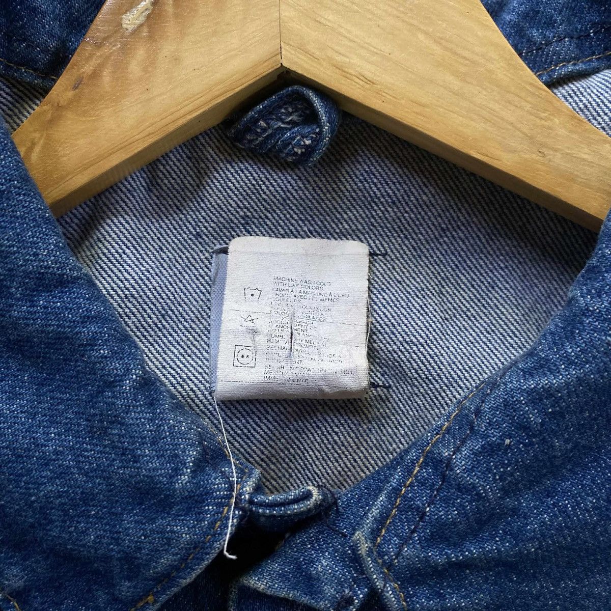 Carhartt Vintage Denim Trucker Jacket Size US L / EU 52-54 / 3 - 2 Thumbnail