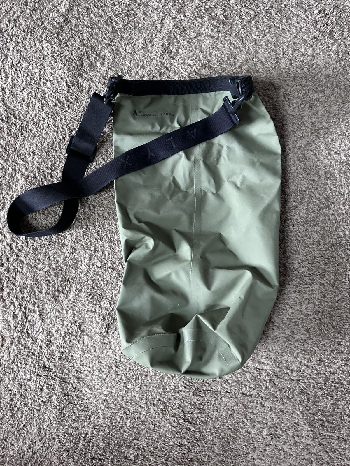 1017 ALYX 9SM Alyx Waterproof Bag Size ONE SIZE - 3 Thumbnail