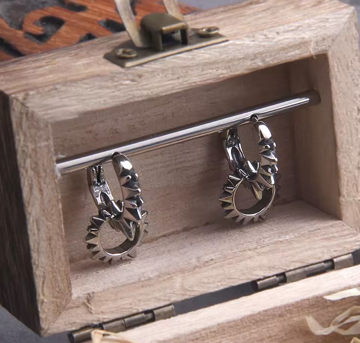 Vintage Punk Spike Rivet Hoop Earring Size ONE SIZE - 3 Thumbnail