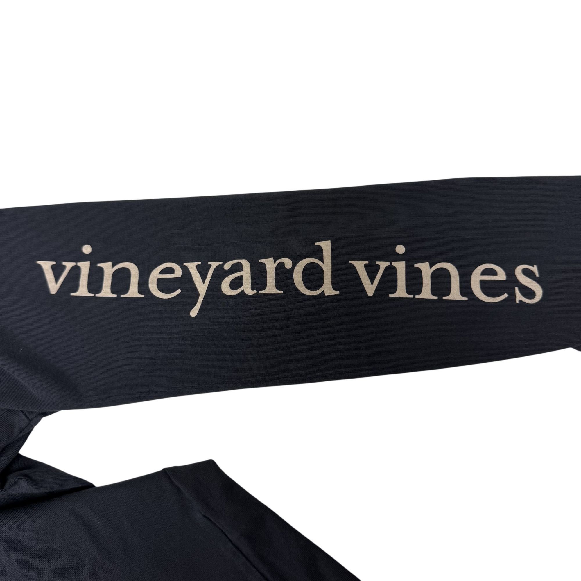 Vineyard Vines 90's Y2K Vineyard Vines Christmas SANTA WHALE Logo T Shirt Size US S / EU 44-46 / 1 - 10 Thumbnail