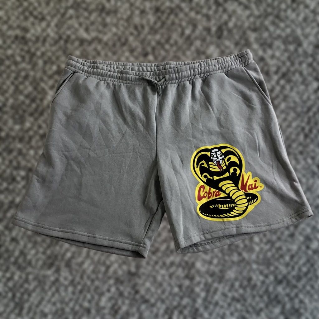 Vintage Cobra Kai Mens Shorts 3XL Gray Fleece Drawstring Athletic Casual Bioworld Sweat Size US XXL / EU 58 / 5 - 1 Thumbnail