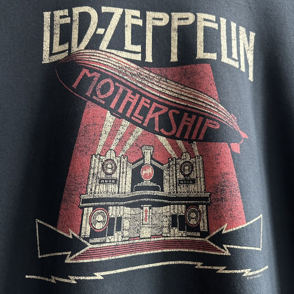 Band Tees × Led Zeppelin × Vintage Vintage 2007 Led Zeppelin Mothership Band Tee Size US L / EU 52-54 / 3 - 3 Thumbnail