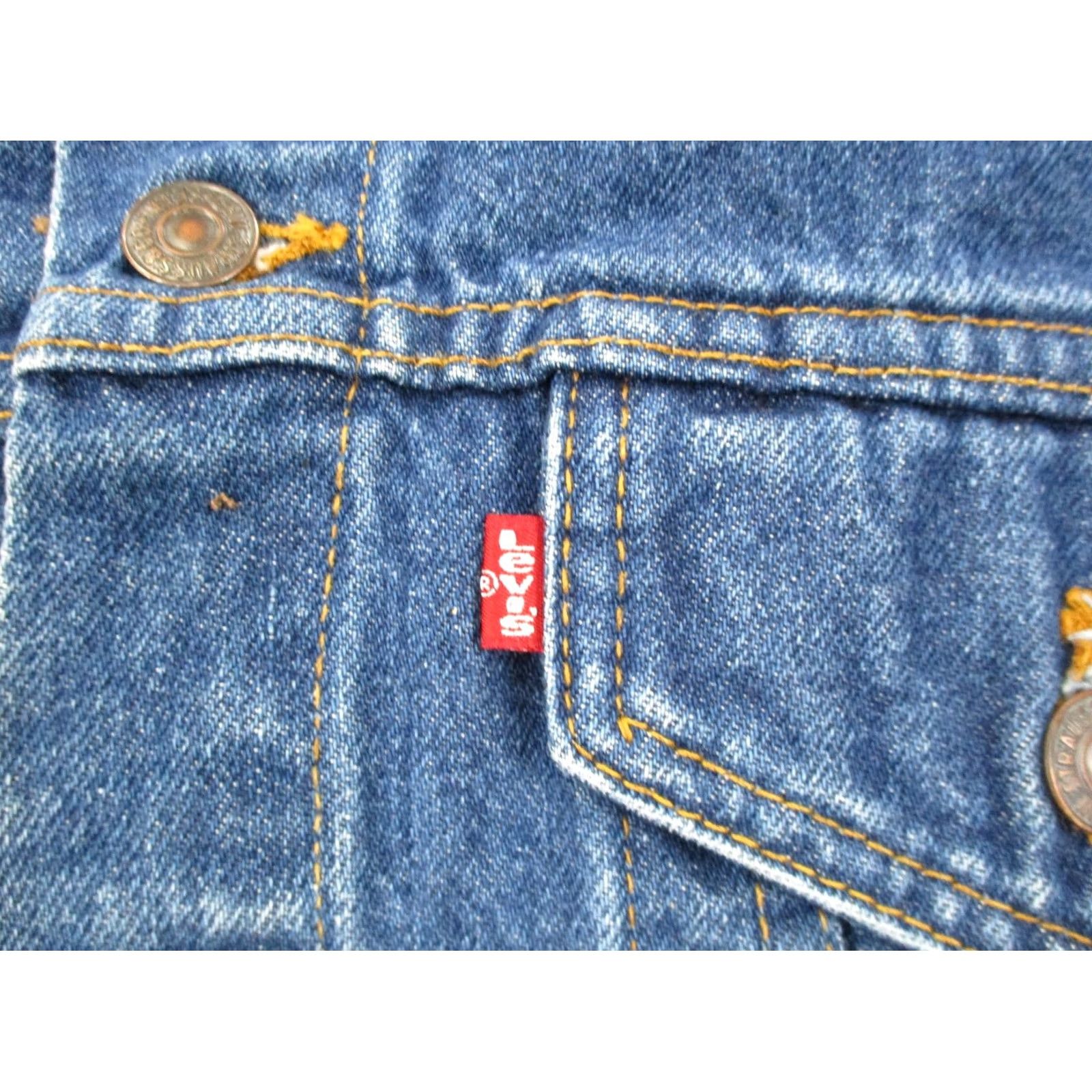 Levi's VINTAGE Levi's Jacket Mens 40 Blue Denim Trucker 70506 Red Tab 90s USA Denim Jacket Mens 40 Blue Size US 40 / EU 56 - 6 Thumbnail