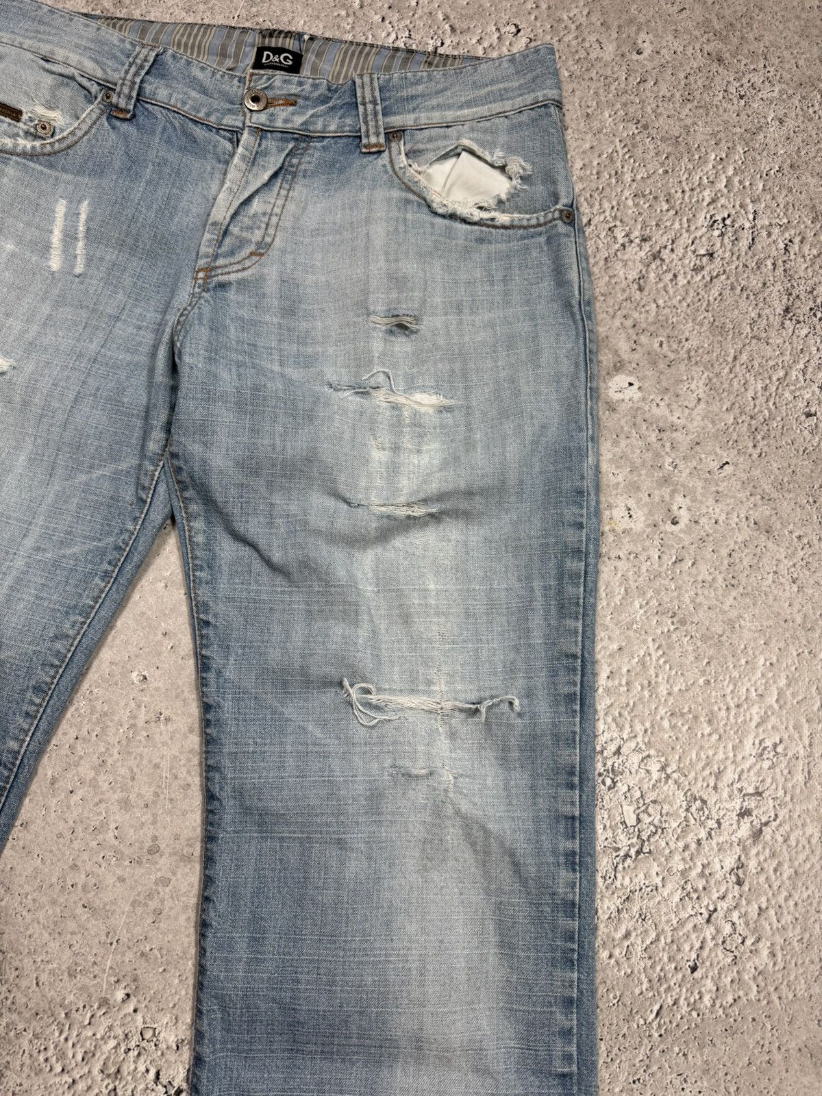 Dolce & Gabbana Dolce Gabbana D&G Big Logo Distressed Denim Jeans Y2K Pants Size US 33 - 13 Thumbnail
