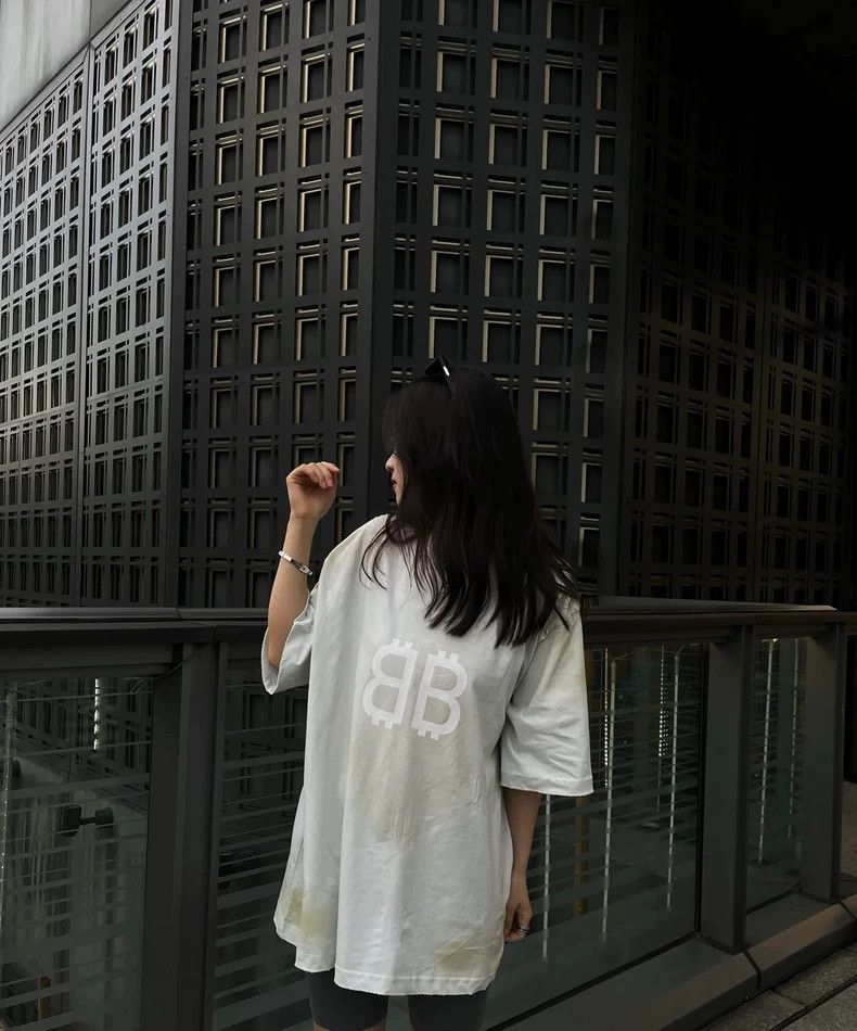 Balenciaga Balenciaga Mud dyed bitcoin to make old short-sleeved T-sh Size US M / EU 48-50 / 2 - 7 Thumbnail