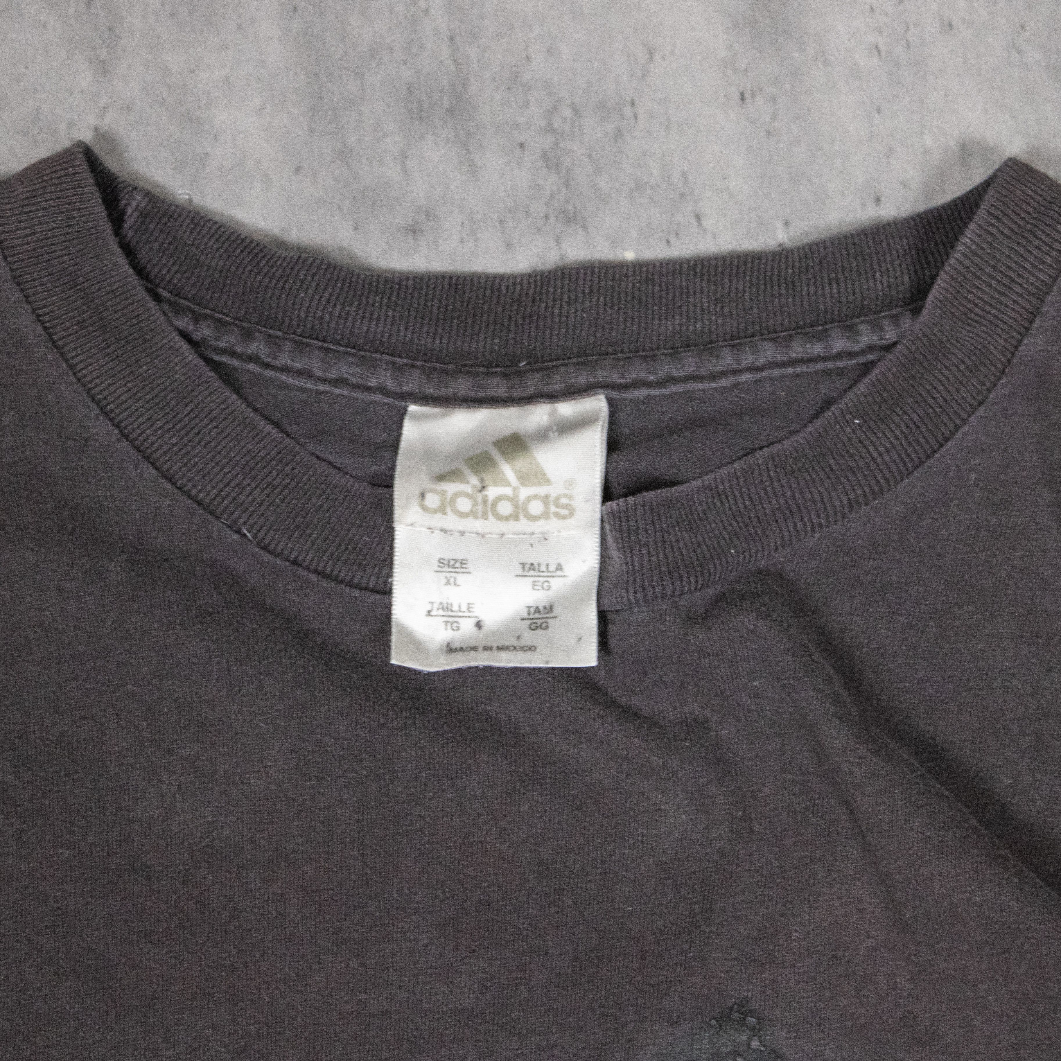 Adidas Vintage 1990's Adidas Faded Tonal Logo Thrashed T-Shirt Size US L / EU 52-54 / 3 - 6 Thumbnail