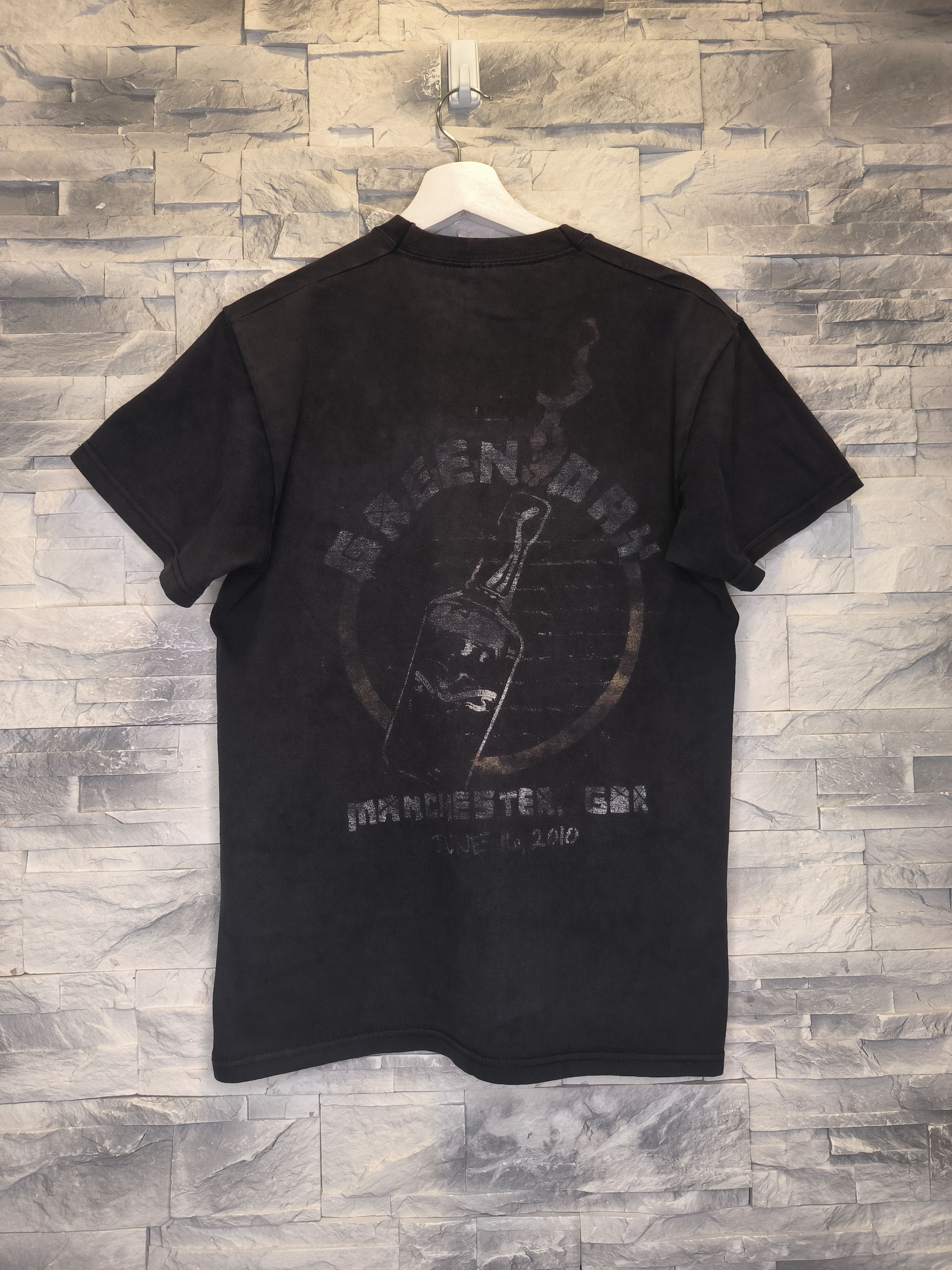 Band Tees Green Day 2010 Vintage T-Shirt Rock Summer Breakdown Size US S / EU 44-46 / 1 - 2 Thumbnail