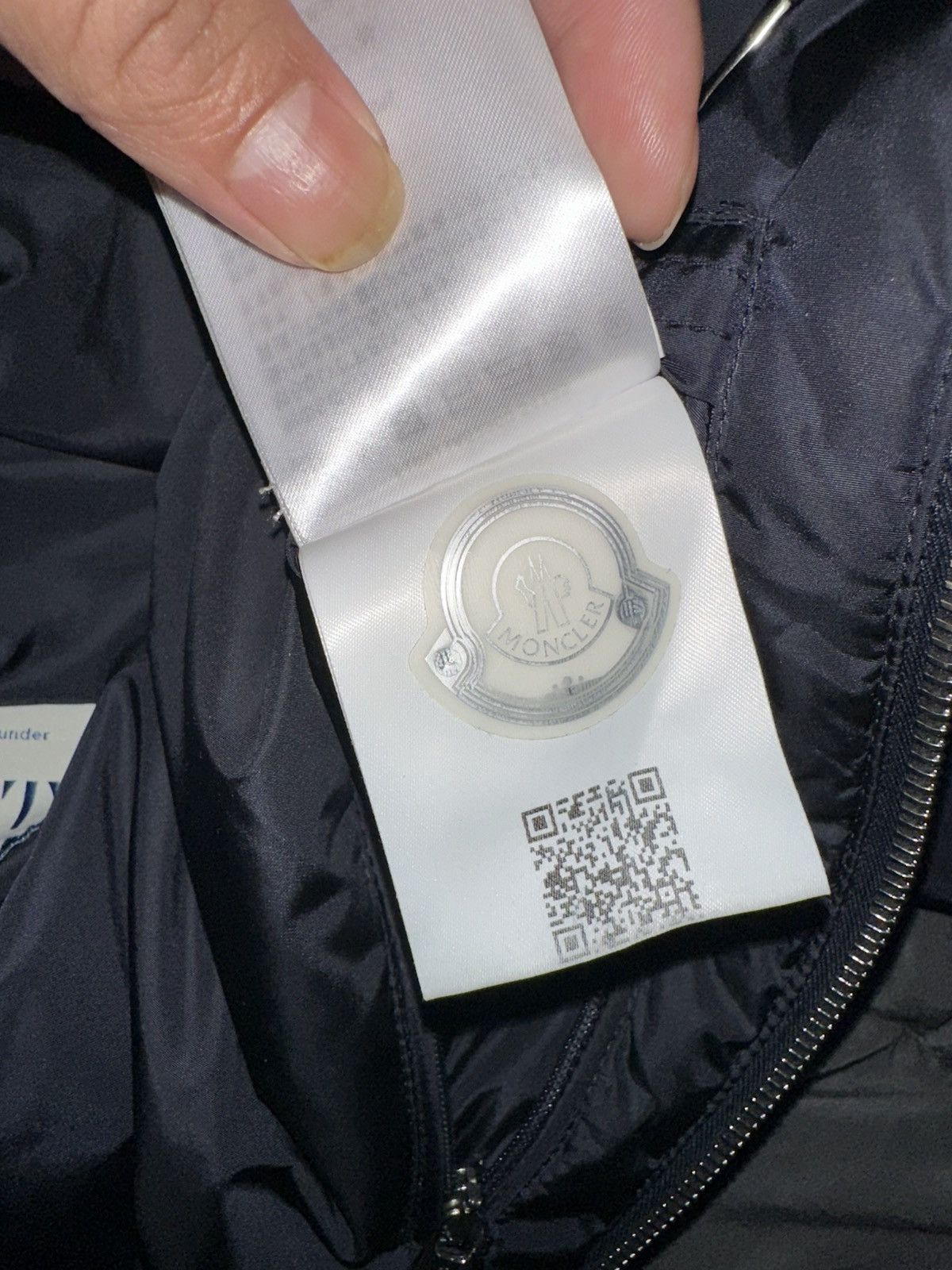 Moncler Moncler windbreaker Size US S / EU 44-46 / 1 - 7 Thumbnail