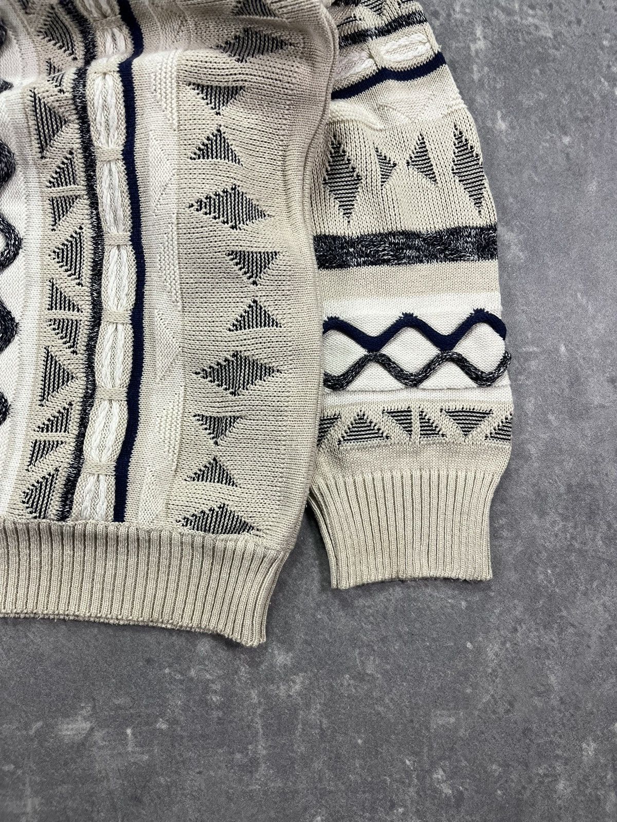 Coogi Vintage Jac 3D Cable Knit Sweater Coogi Style 90’s Size US L / EU 52-54 / 3 - 6 Thumbnail