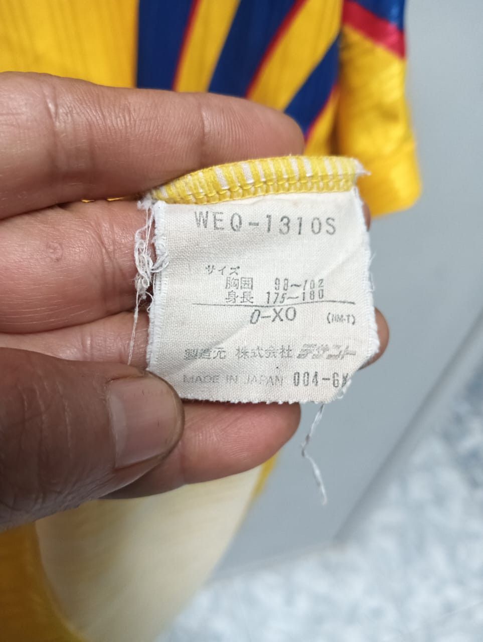 Adidas × Vintage Vintage Adidas Sweden 96/98 template jersey Size US L / EU 52-54 / 3 - 6 Thumbnail