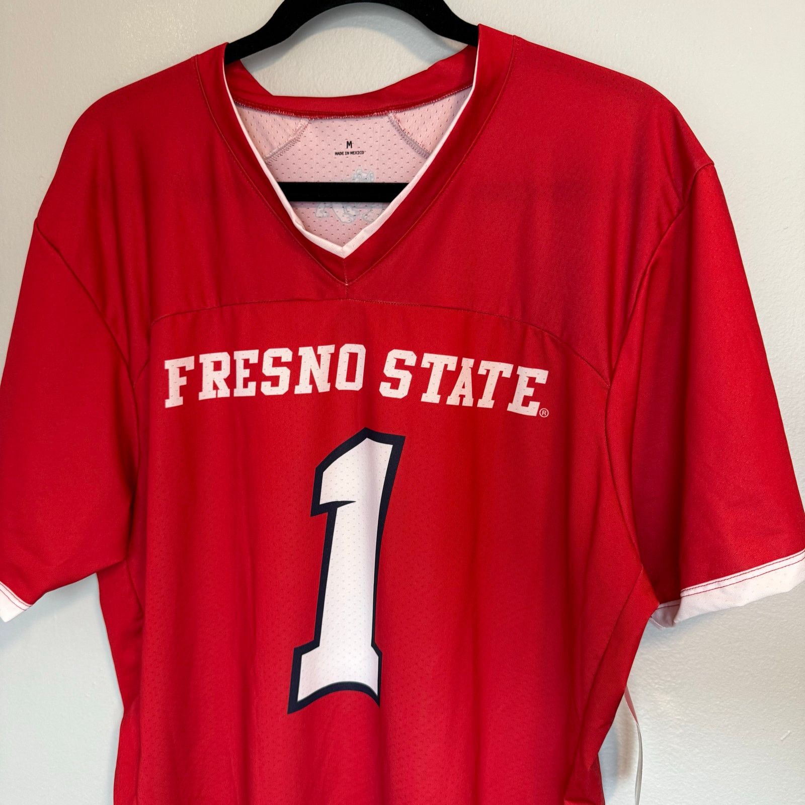 NCAA Fresno State Bulldogs NCAA Prosphere Jersey Men’s Size M NWT Size US M / EU 48-50 / 2 - 4 Thumbnail