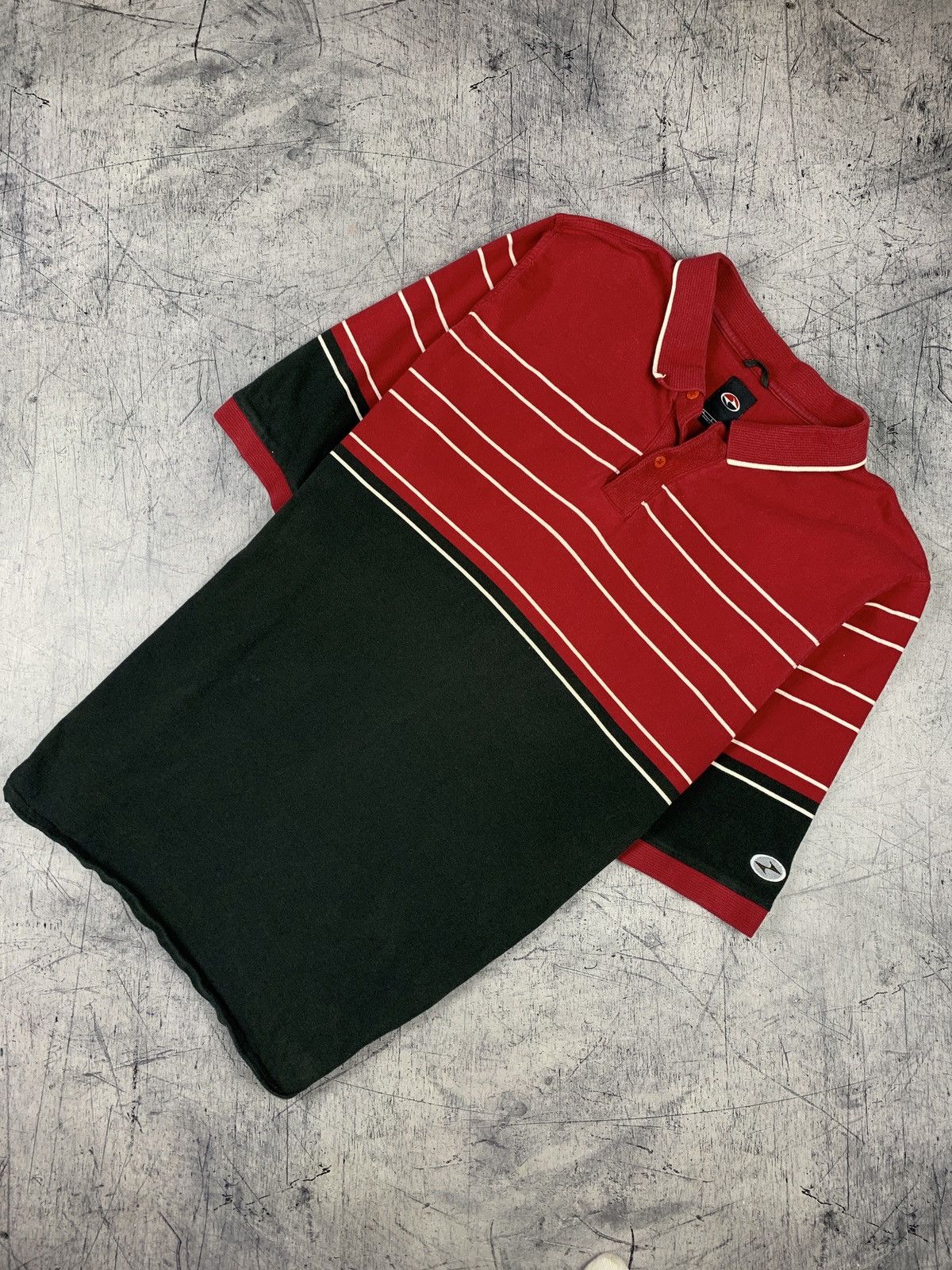 Vintage Vintage Nike 90s Polo Shirt Buttons-Ups Striped rare Size US L / EU 52-54 / 3 - 1 Thumbnail