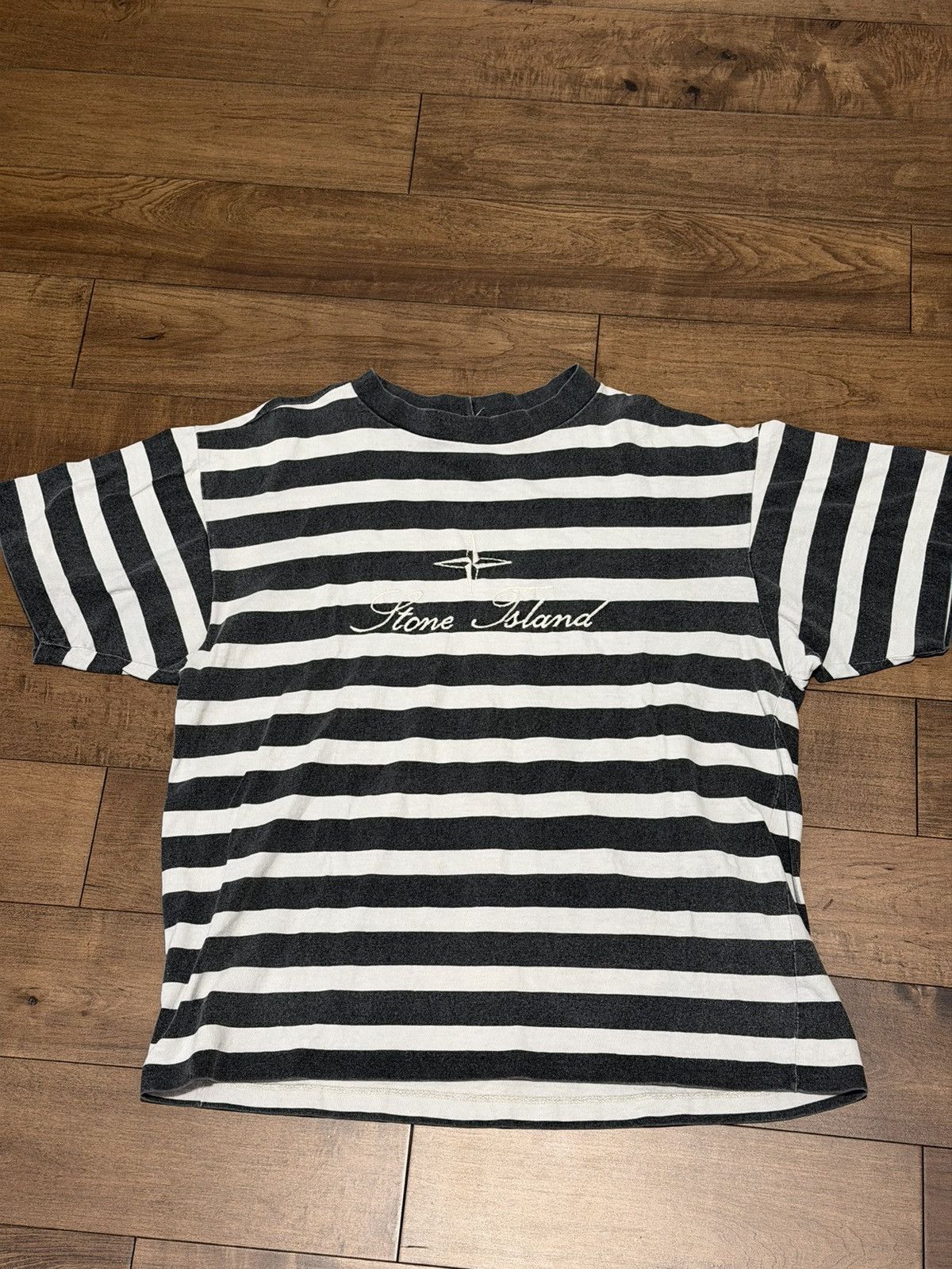 Stone Island Vintage 1980s Stone Island Embroidered Stripe T Shirt Size US L / EU 52-54 / 3 - 1 Thumbnail