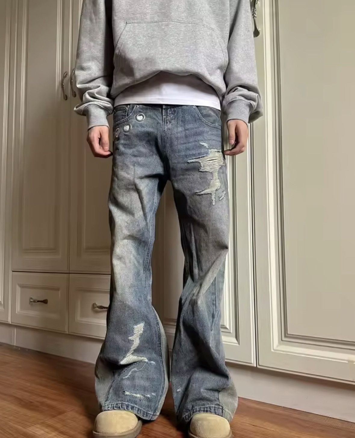 Japanese Brand Distressed Wide Leg Flare Jeans With Button Accents Size US 35 - 3 Thumbnail