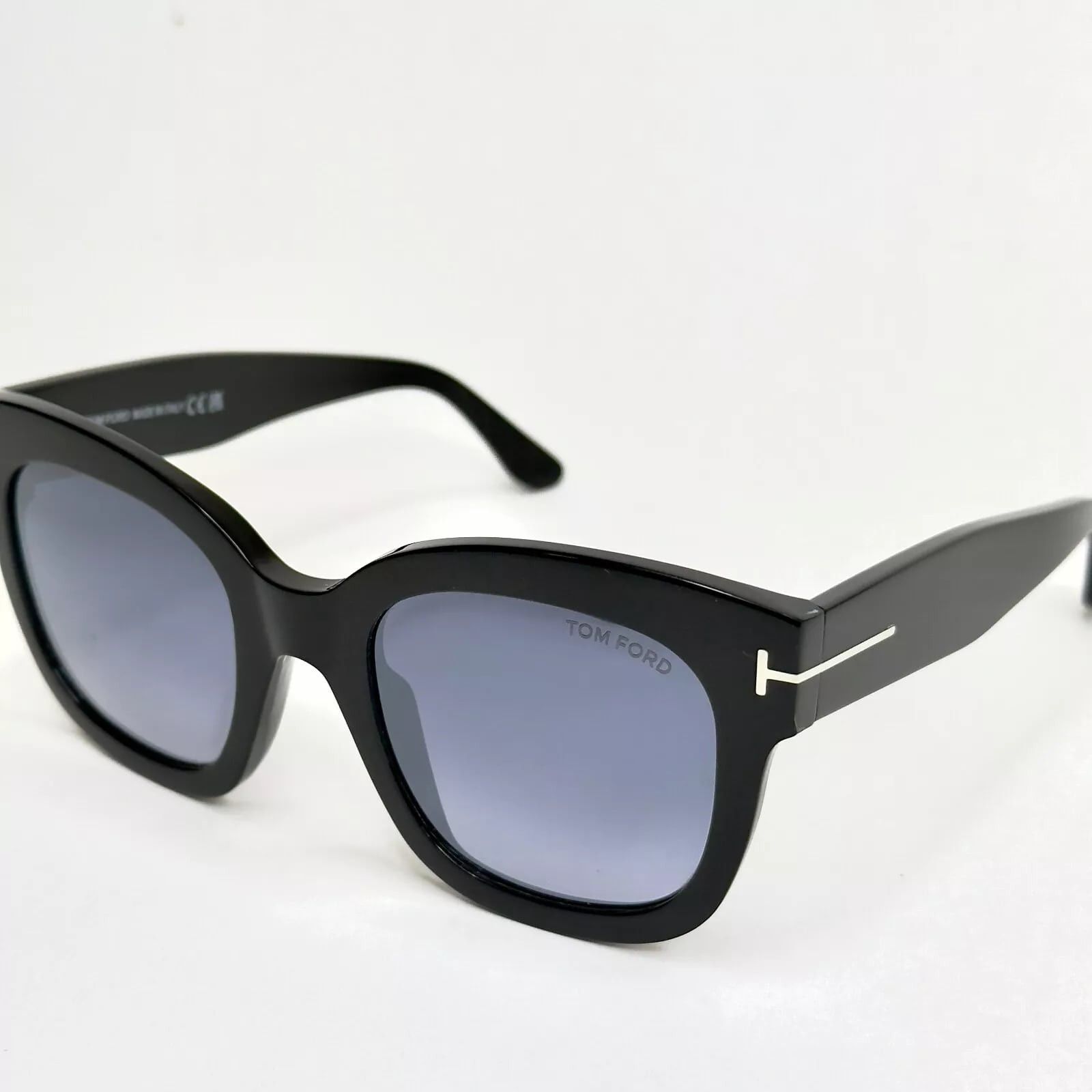 Tom Ford TOM FORD BEATRIX 2 TF0613 01C Black Blue Mirror Modern 613 Size ONE SIZE - 6 Thumbnail