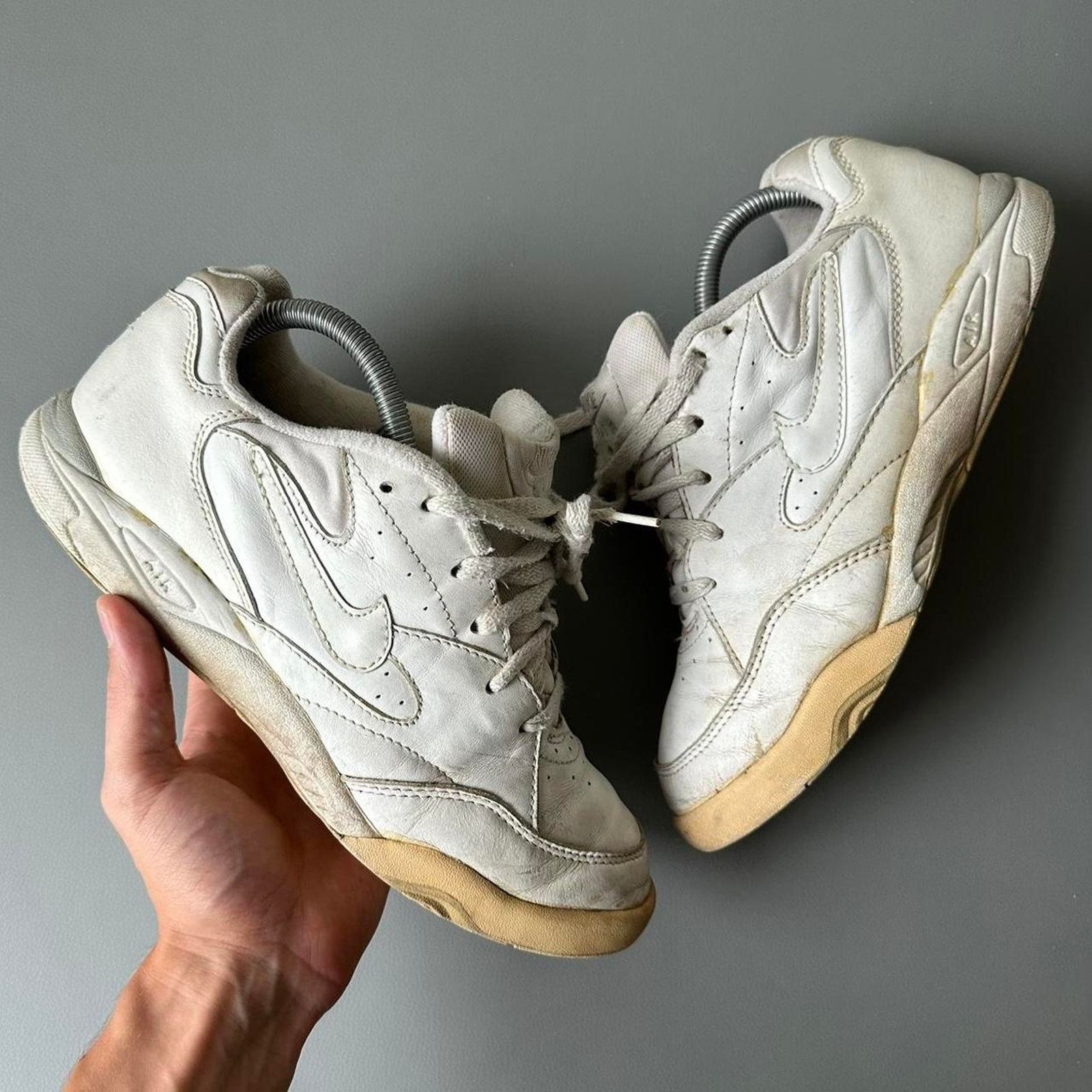 90s 00s NIKE ユヴェントス ノースリーブ 古着 90s USA製 NIKE センター スウォッシュ ロゴ 刺しゅう