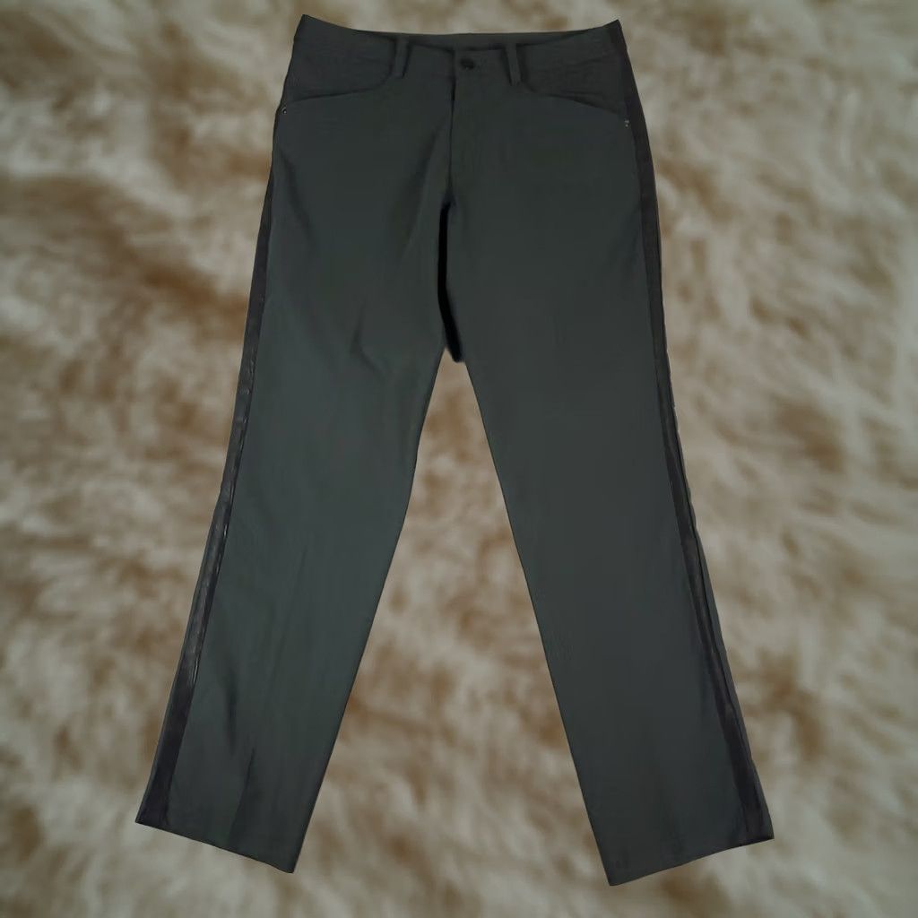 Lululemon Lululemon Pants Mens 30x31 Gray Commission 5-Pocket Chino Trousers Shirt? Size US 30 / EU 46 - 1 Thumbnail