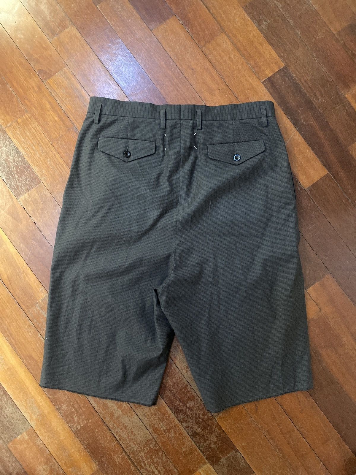 Maison Margiela Maison Margiela ss18 raw hem baggy suit shorts Size US 32 / EU 48 - 2 Thumbnail