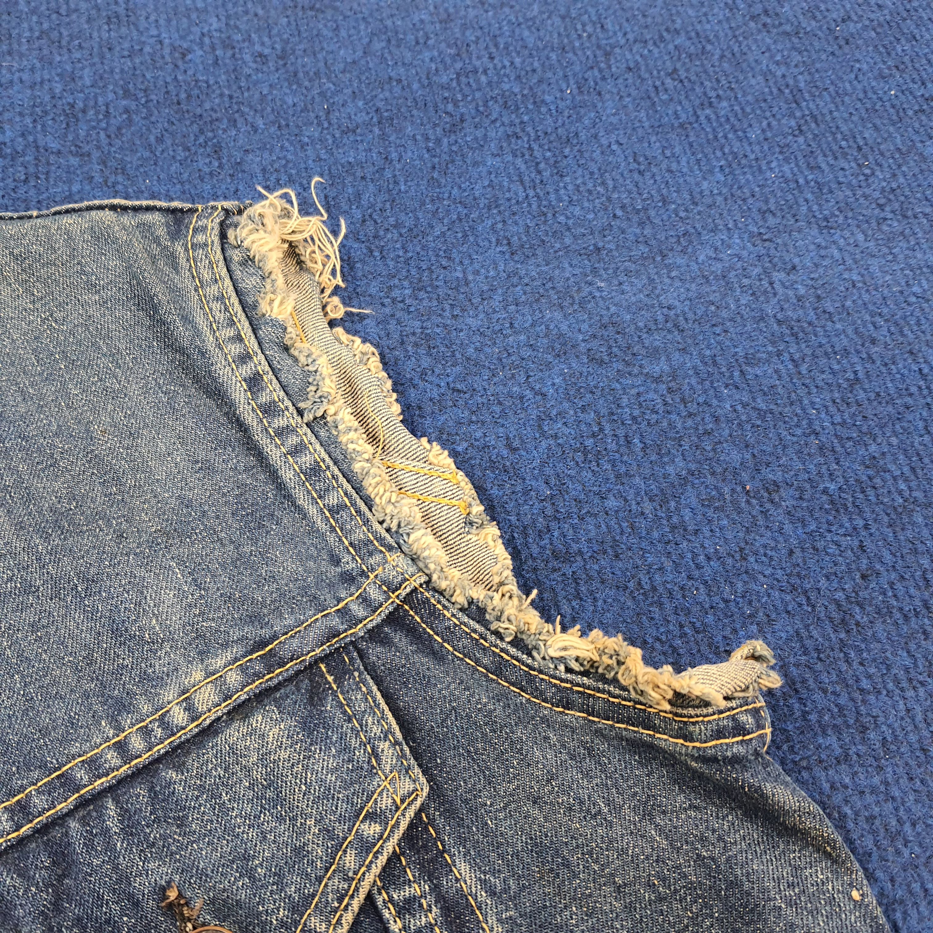 Levi's × Vintage Vintage Levi's Art Denim Vest Jacket Size US S / EU 44-46 / 1 - 9 Thumbnail