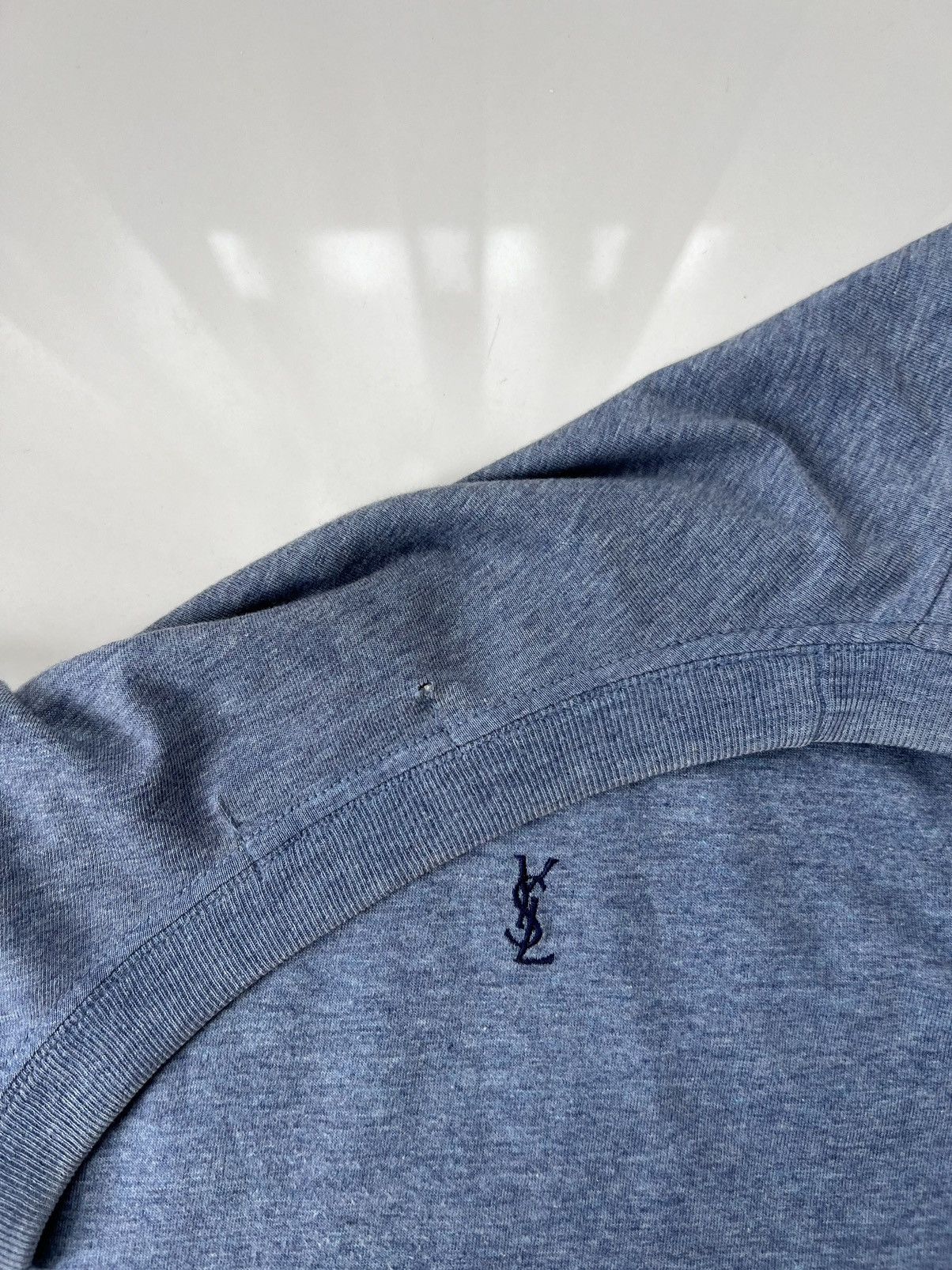 Vintage × Yves Saint Laurent 90's YSL SMALL LOGO RETRO OLD MONEY TEE Size US M / EU 48-50 / 2 - 5 Thumbnail