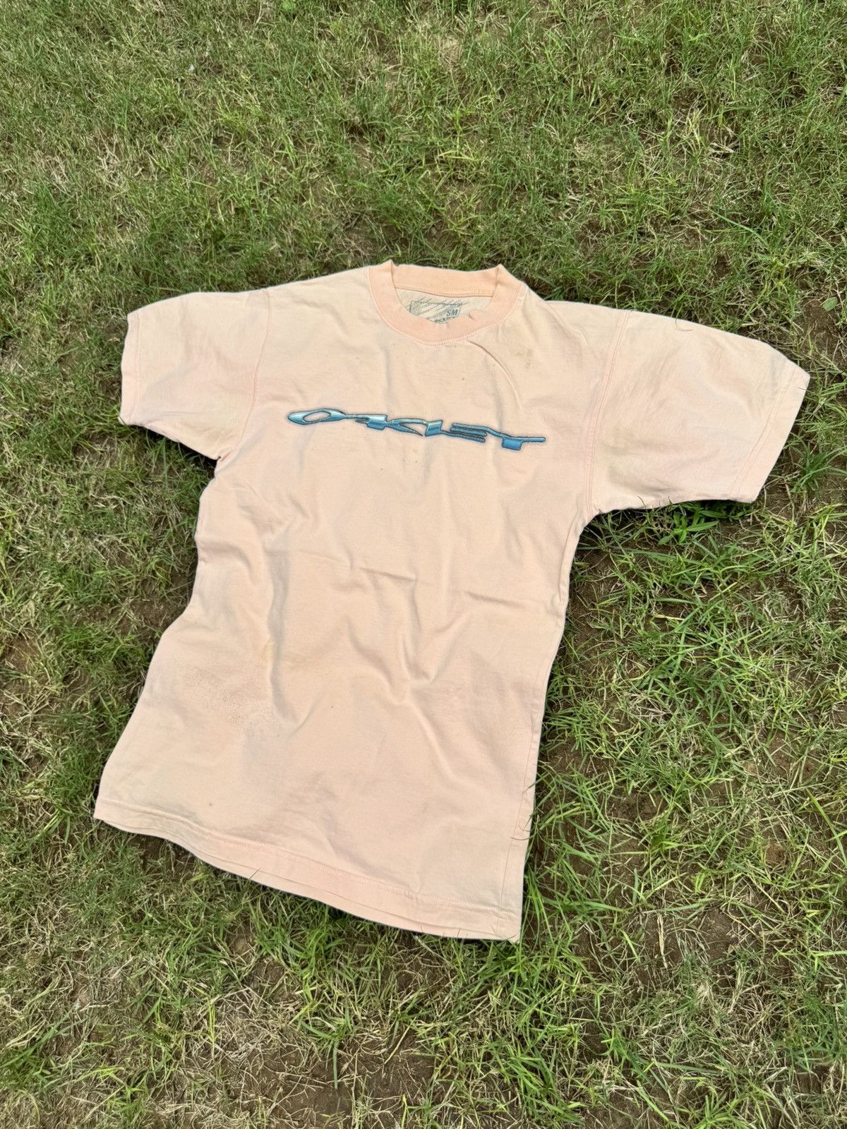 Oakley Vintage Oakley t-shirt with a raised Size US S / EU 44-46 / 1 - 3 Thumbnail