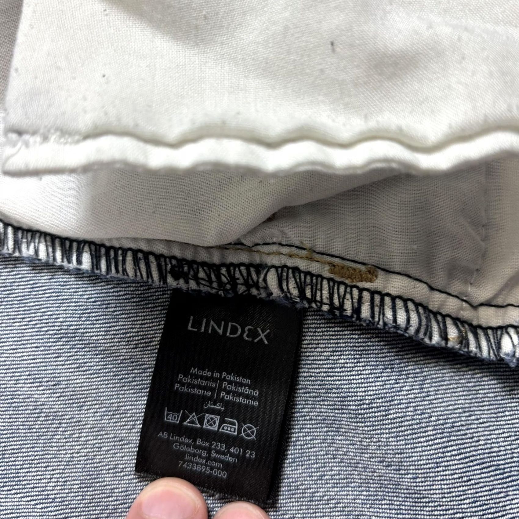 Vintage VINTAGE Lindex Skirt Women S Denim Button Front A-Line Boho Fringe Pockets Midi Blue Denim Size 28" / US 6 / IT 42 - 4 Thumbnail