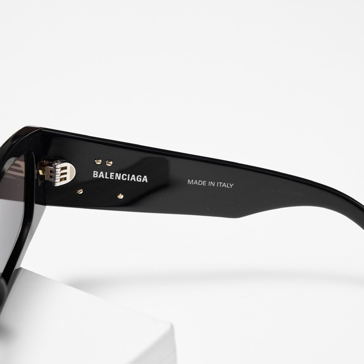 Balenciaga BALENCIAGA BB0478S 001 SUNGLASSES Size ONE SIZE - 4 Thumbnail
