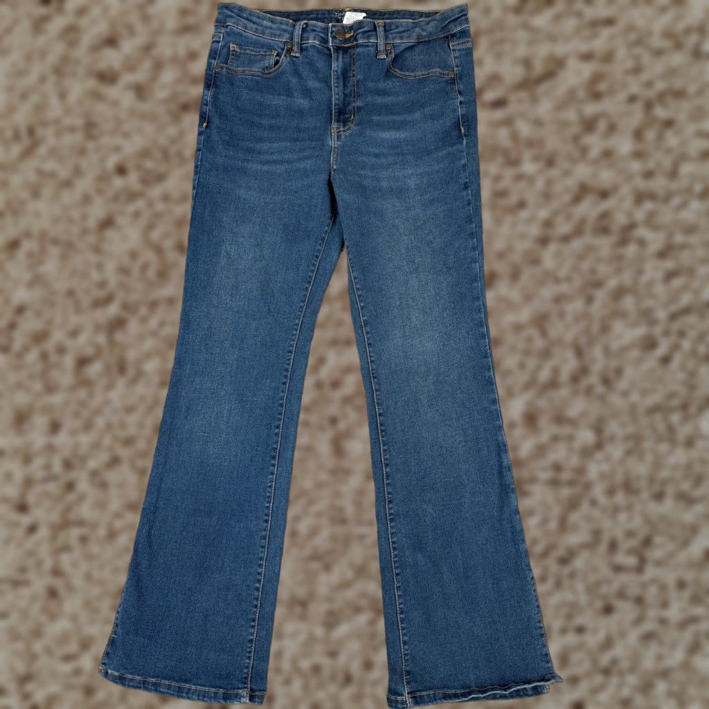 Vintage VINTAGE Time And Tru Women's Jeans Bootcut 12 Blue Denim Slit Stretch Cotton 30" Inseam Girls Size 34" / US 12 / IT 48 - 1 Thumbnail