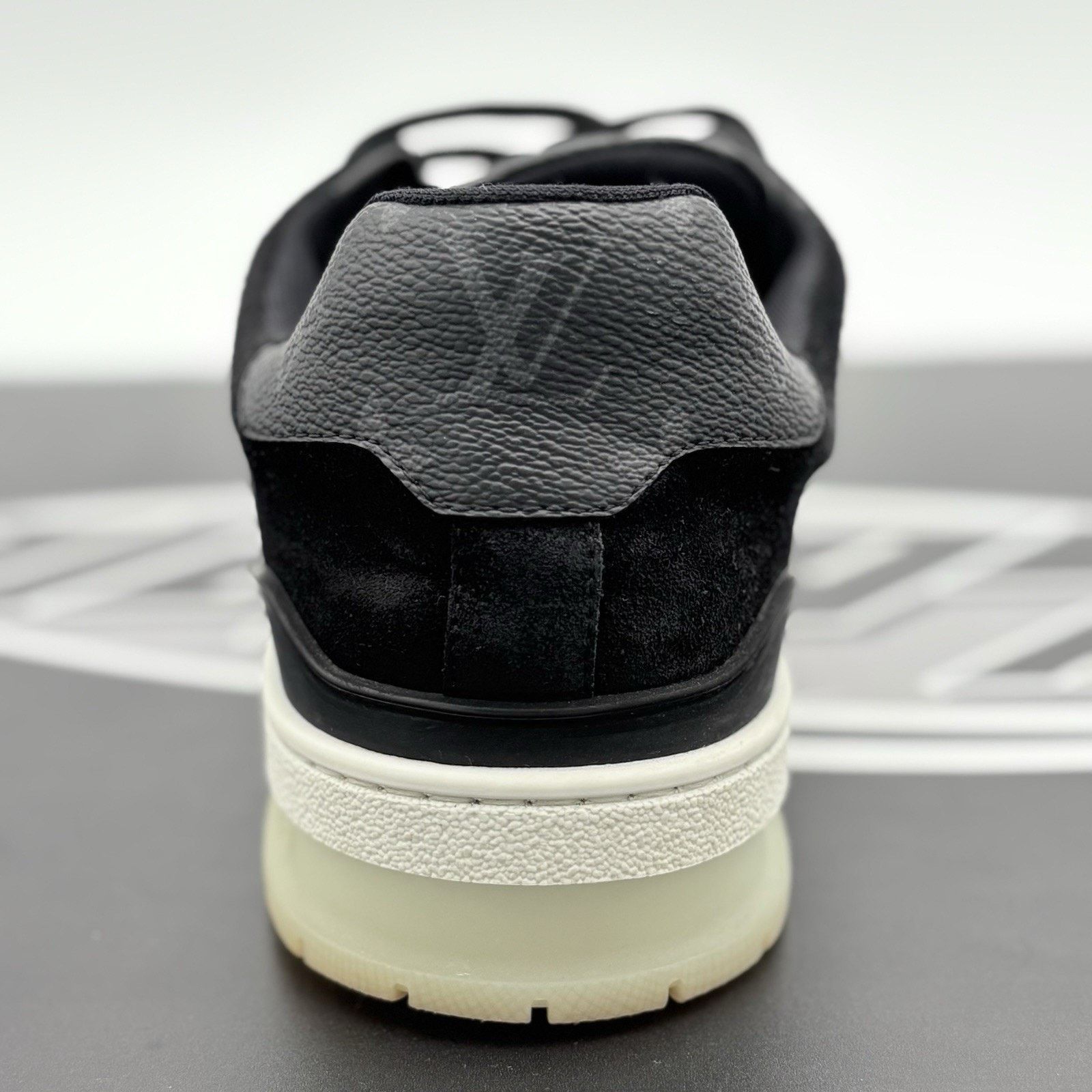 Louis Vuitton Louis Vuitton Trainer ' Black Monogram ' | GREAT COND! Size US 9 / EU 42 - 9 Thumbnail