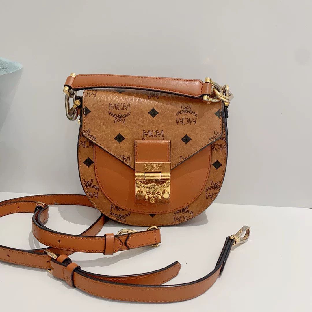 MCM Pre-loved Bag Very good condition Size ONE SIZE - 1 Thumbnail