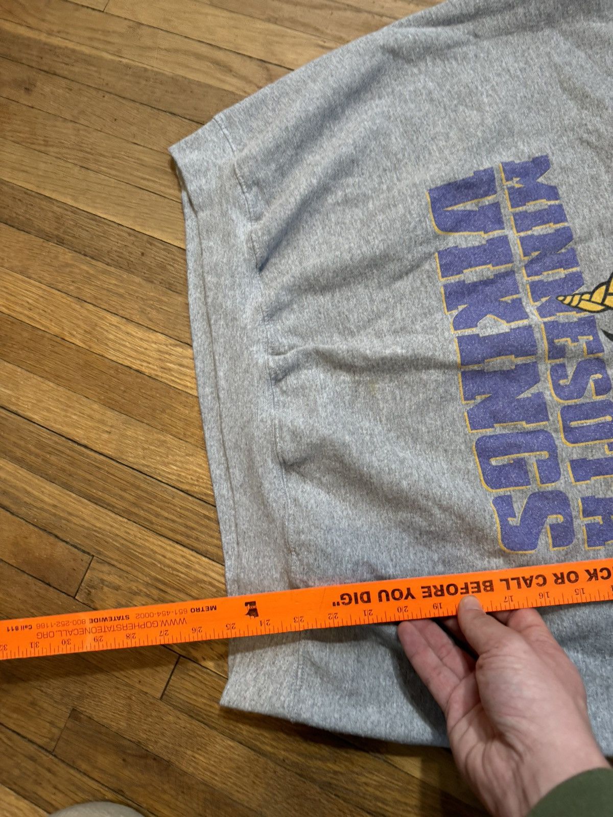Vintage Vintage Minnesota Vikings Sweatshirt Size US XXL / EU 58 / 5 - 7 Thumbnail