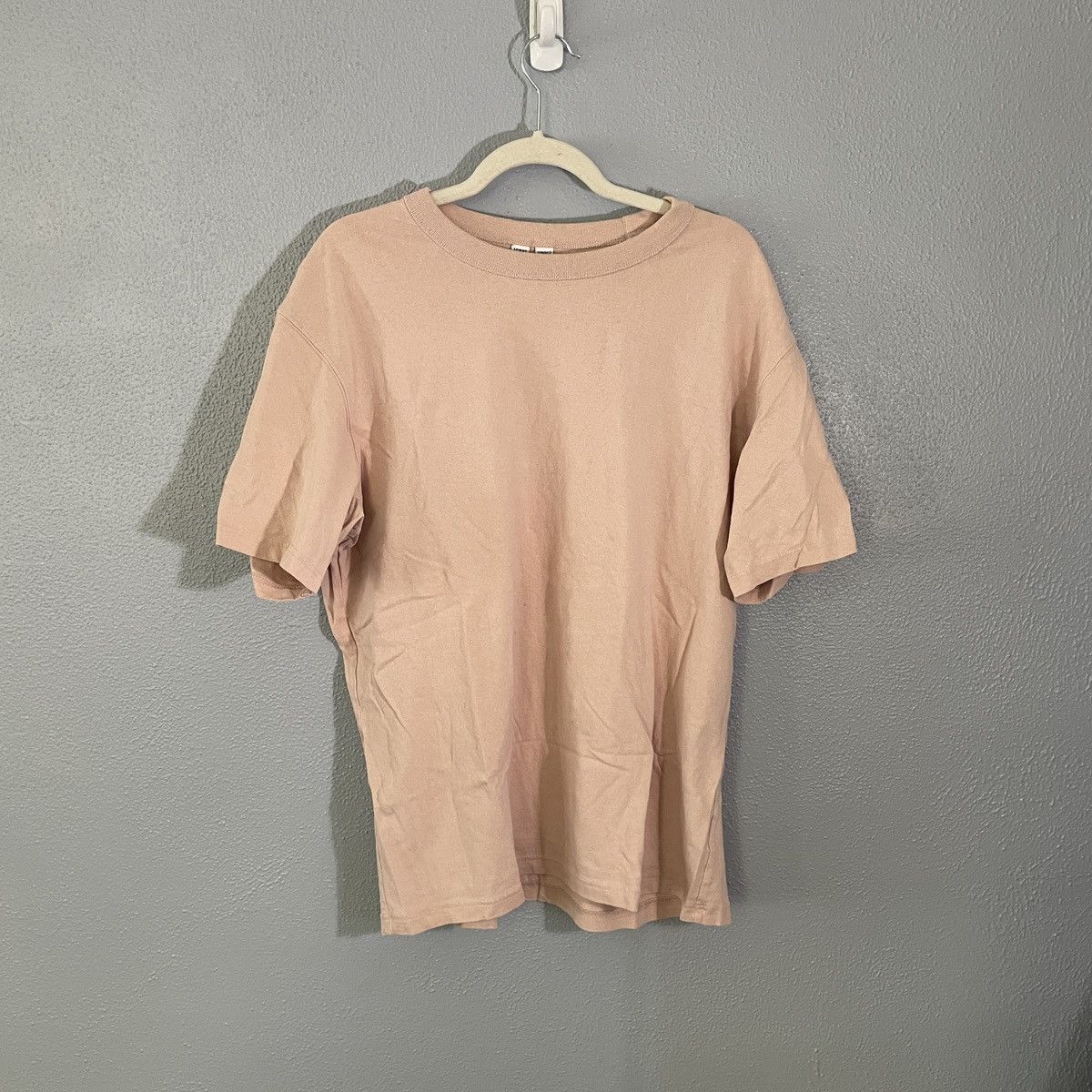 Uniqlo Uniqlo U Faded Pink Heavyweight T Shirt Men’s Size XL Size US XL / EU 56 / 4 - 1 Thumbnail