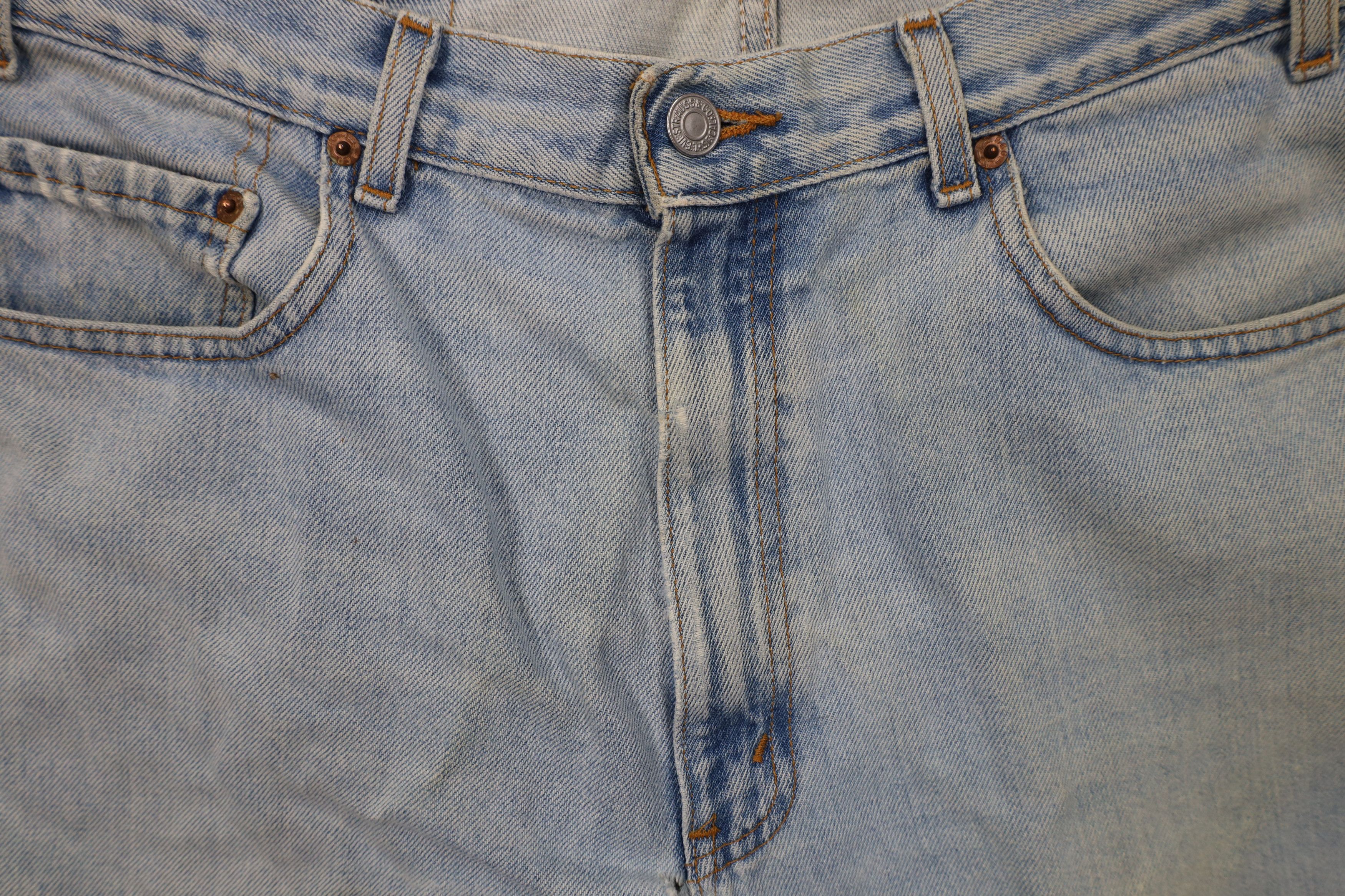 Levi's Vintage Y2K 2000 Levis 550 Relaxed Fit Denim Jeans Blue Size US 36 / EU 52 - 7 Thumbnail