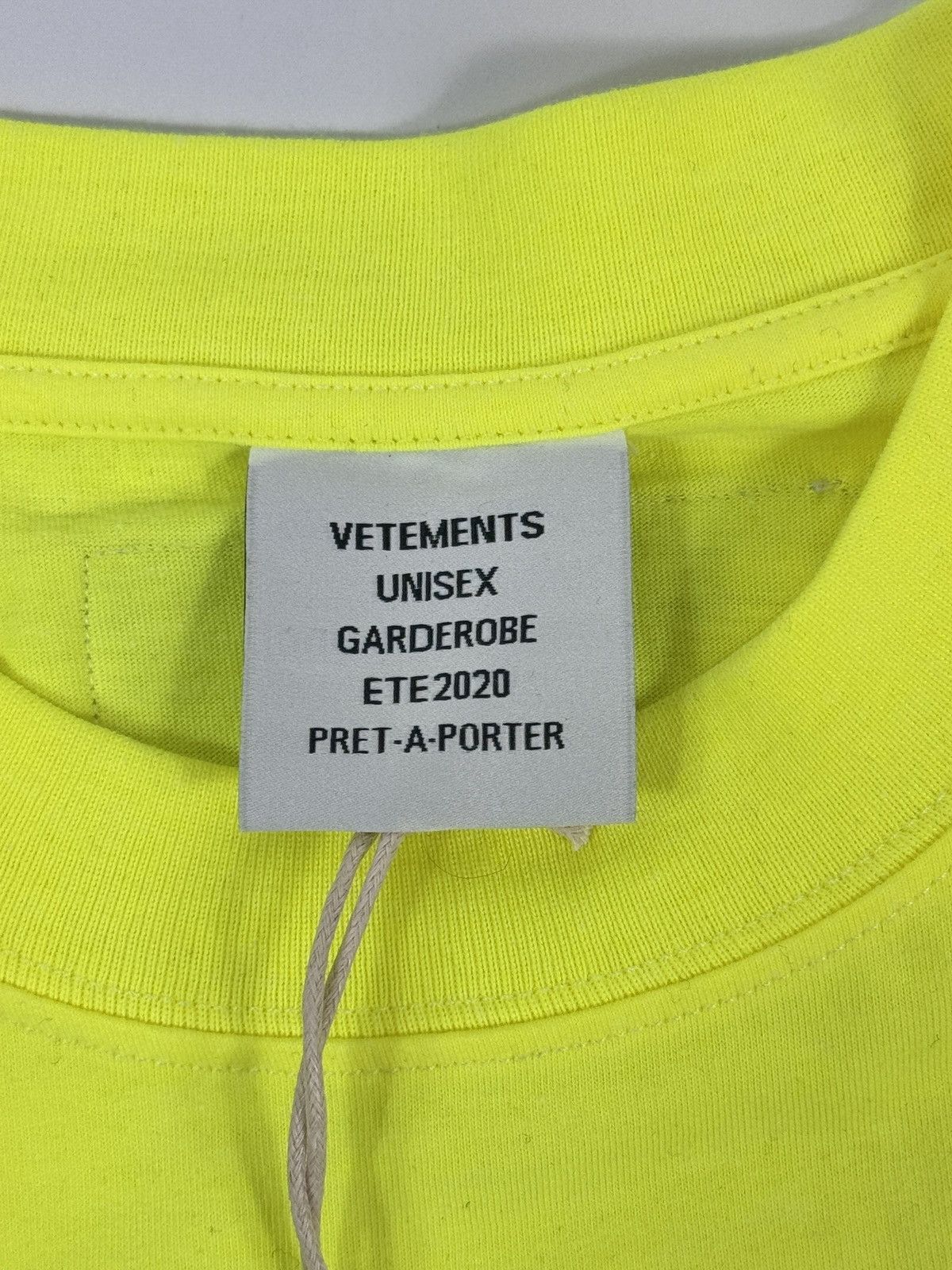 Vetements VOLT LOGO PRINT OVERSIZED T-SHIRT Size US XL / EU 56 / 4 - 4 Thumbnail