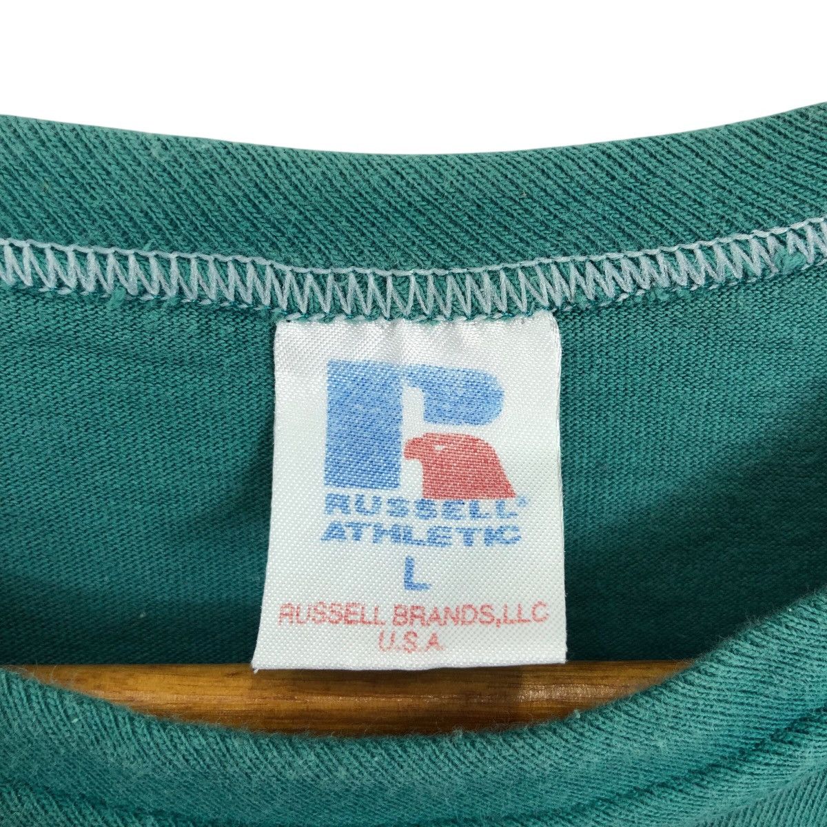 Russell Athletic Vintage 90s Russell Athletic VACAY Spellout Tee Shirt Size US L / EU 52-54 / 3 - 5 Thumbnail