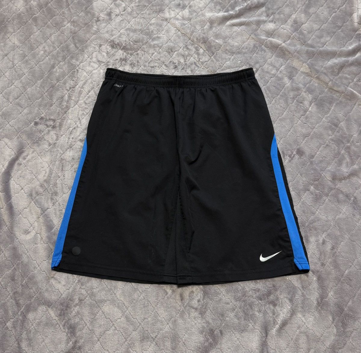 Nike × Vintage Vintage Nike Basketball Lined Shorts Size US 34 / EU 50 - 1 Thumbnail