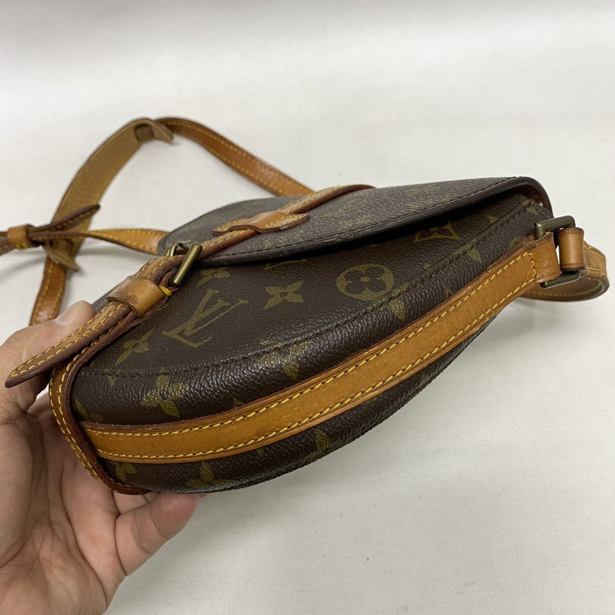 Louis Vuitton ‼️YES‼️ VINTAGE SWISS MADE ZIPPER LOUIS VUITTON CHANTILLY PM Size ONE SIZE - 5 Thumbnail