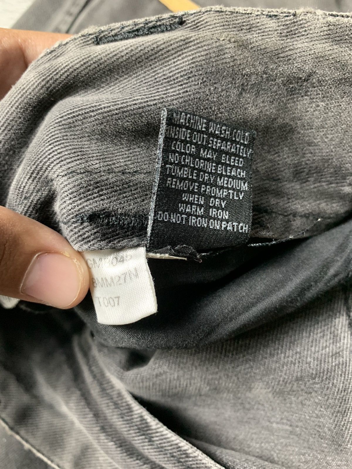 Marithe + Francois Girbaud 2000s Marithe Francois Girbaud Shuttle Tape Jorts Size US 43 - 10 Thumbnail